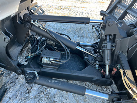 Image 8 - 2019 Prinoth Bison snow grooming machine